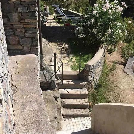 Stunning Medieval Setting Surrounded By Mountains