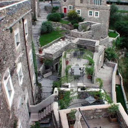 Sleeps 3 With Garden Terrace 펜션
