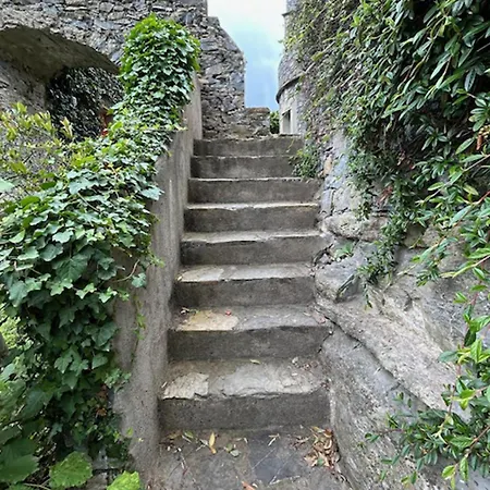 度假居 Stunning Medieval Setting Surrounded By Mountains *